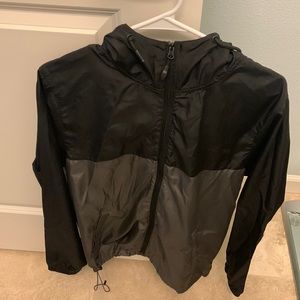 Windbreaker black and gray womens size small brand new